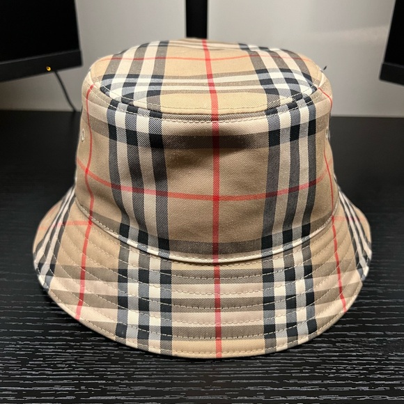 SOLD Burberry Vintage Check Bucket Hat Designer Cap - Picture 2 of 4